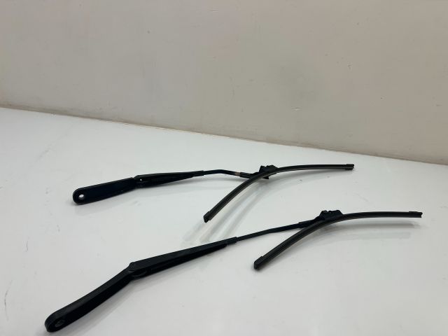 bontott BMW X3 Első Ablaktörlő Kar