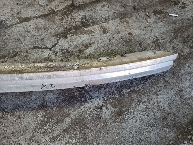 bontott BMW X3 Első Lökhárító Merevítő (Fém)