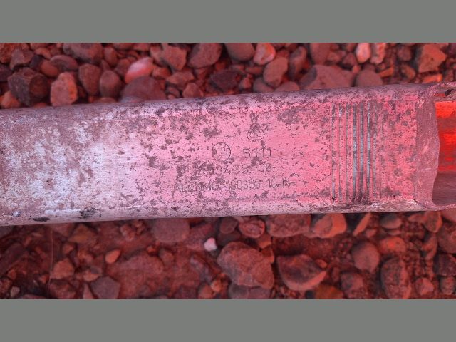 bontott BMW X3 Első Lökhárító Merevítő (Fém)