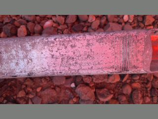 bontott BMW X3 Első Lökhárító Merevítő (Fém)