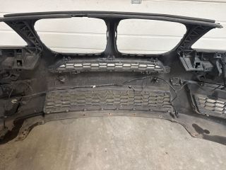 bontott BMW X3 Első Lökhárító (Részeivel)
