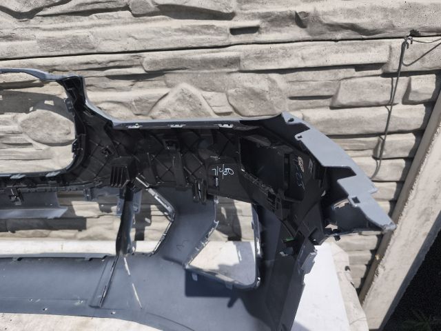 bontott BMW X3 Első Lökhárító (Részeivel)