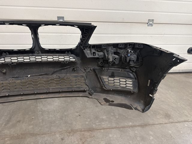 bontott BMW X3 Első Lökhárító (Részeivel)