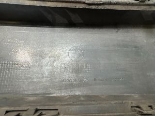 bontott BMW X3 Első Lökhárító (Részeivel)