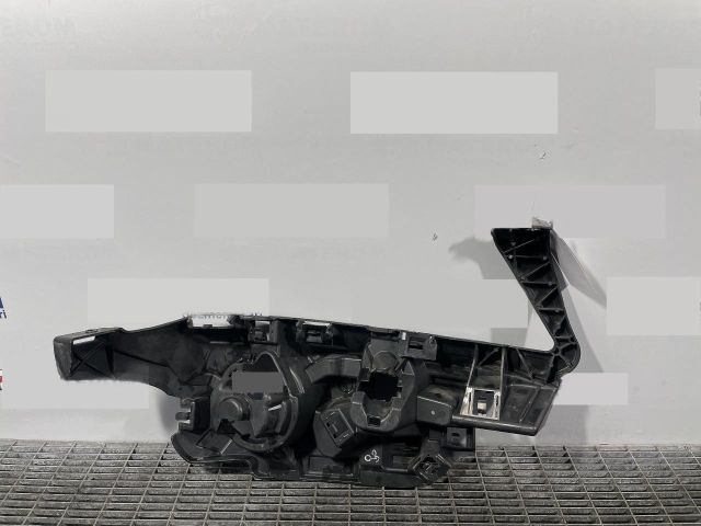 bontott BMW X3 Első Lökhárító Tartó Felső