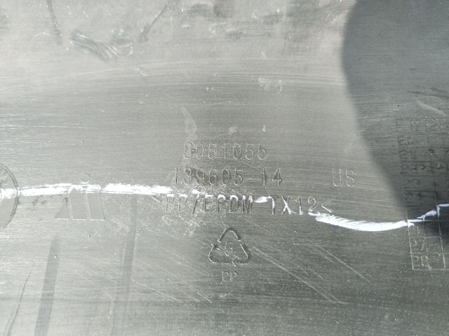 bontott BMW X3 Első Lökhárító (Üresen)