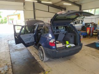 bontott BMW X3 Első Lökhárító (Üresen)