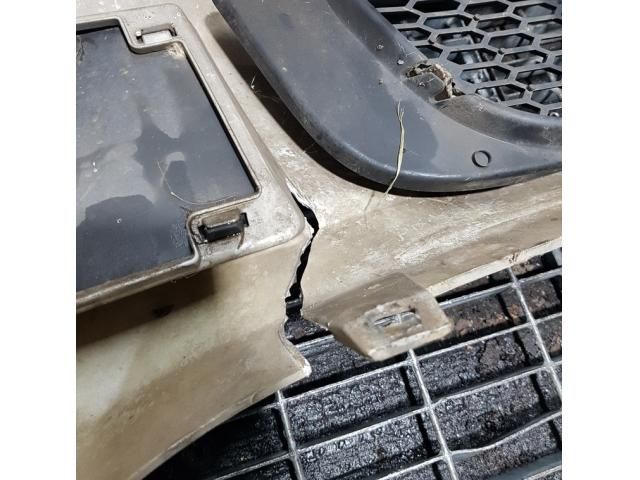 bontott BMW X3 Első Lökhárító (Üresen)