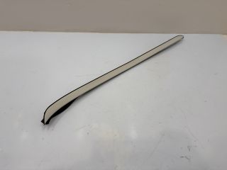 bontott BMW X3 Első Szélvédő Jobb Díszléc