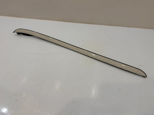 bontott BMW X3 Első Szélvédő Jobb Díszléc