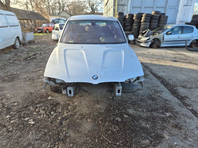 bontott BMW X3 Első Szélvédő