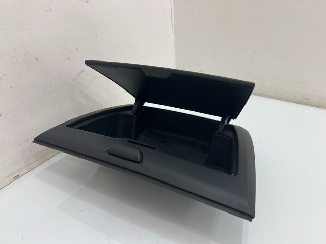 bontott BMW X3 Első Tároló Rekesz