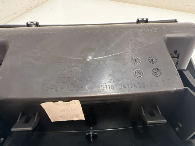 bontott BMW X3 Első Tároló Rekesz