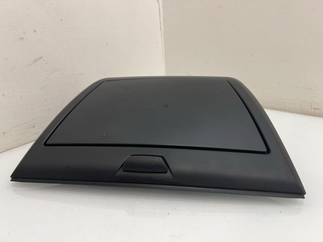 bontott BMW X3 Első Tároló Rekesz