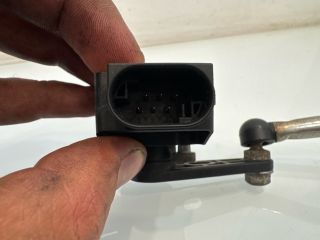 bontott BMW X3 Első Xenon Szintszabályzó Jeladó