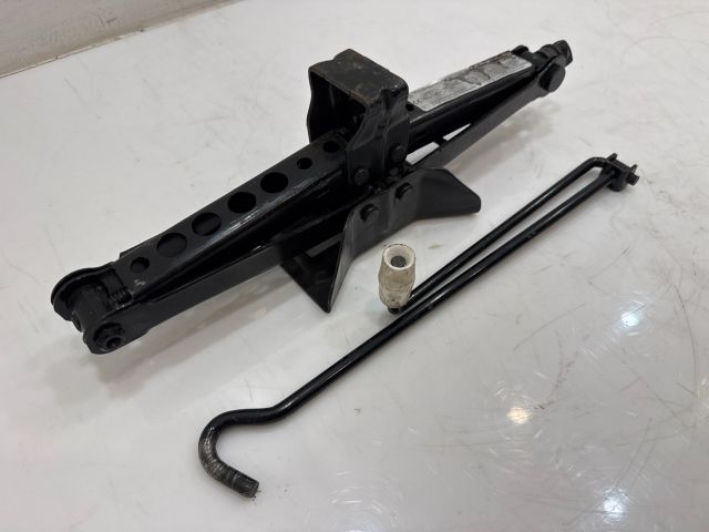 bontott BMW X3 Emelő