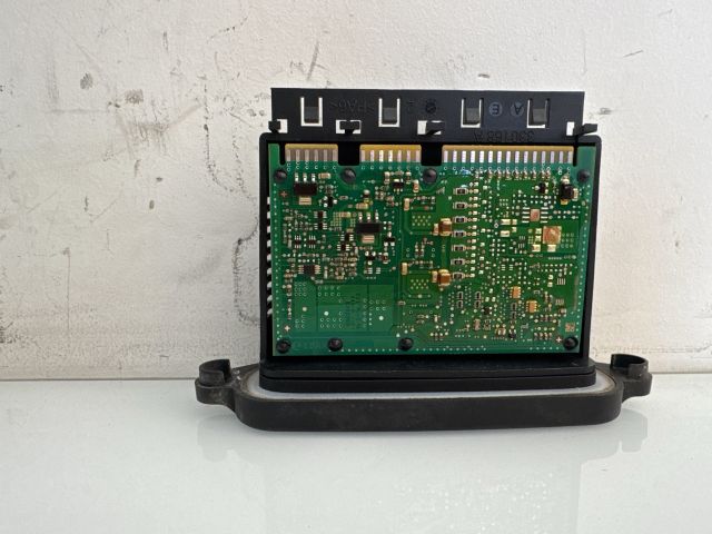 bontott BMW X3 Fényszóró Elektronika