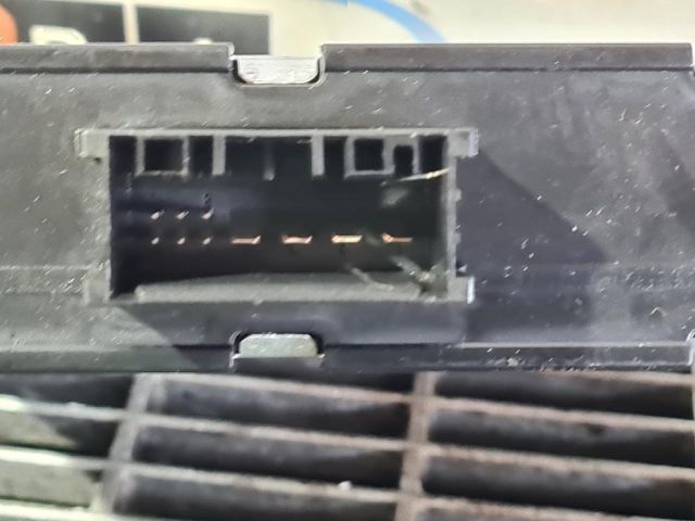 bontott BMW X3 Feszültségszabályzó