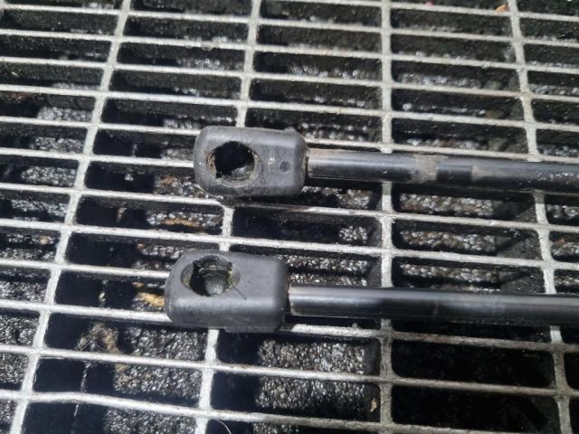 bontott BMW X3 Gázrugós Kitámasztó Teleszkóp Csomagtérajtó (Pozíciófüggetlen)