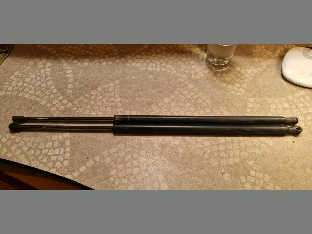 bontott BMW X3 Gázrugós Kitámasztó Teleszkóp Pár Csomagtérajtó