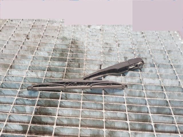 bontott BMW X3 Hátsó Ablaktörlő Kar