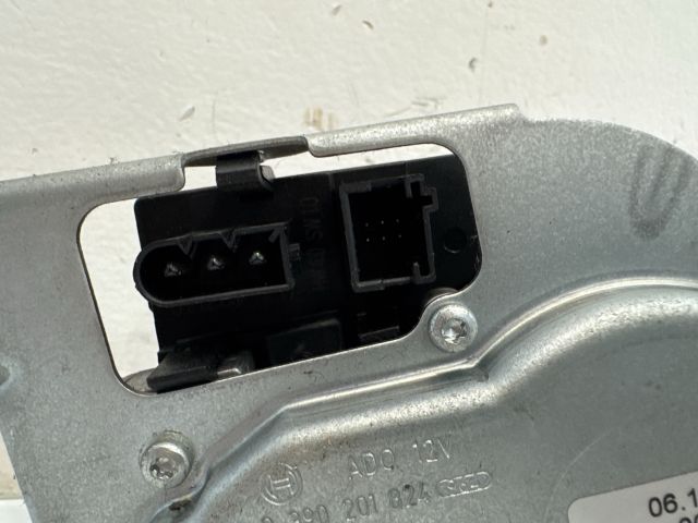 bontott BMW X3 Hátsó Ablaktörlő Motor