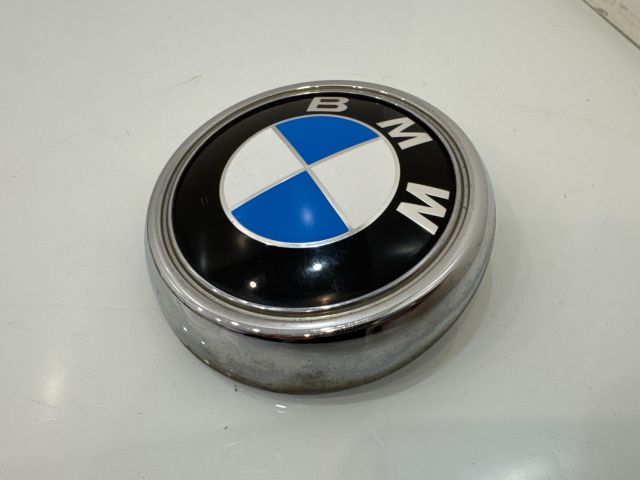 bontott BMW X3 Hátsó Embléma