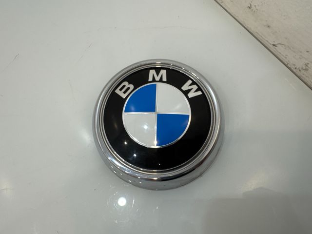 bontott BMW X3 Hátsó Embléma