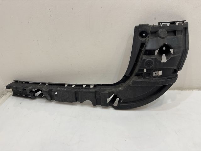 bontott BMW X3 Hátsó középső Lökhárító Tartó (Műanyag)