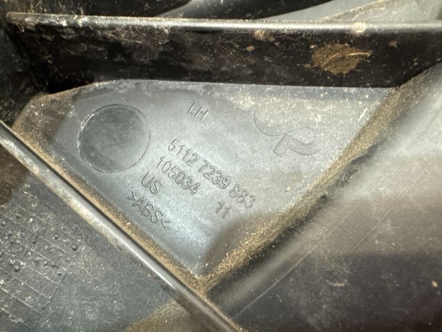 bontott BMW X3 Hátsó középső Lökhárító Tartó (Műanyag)