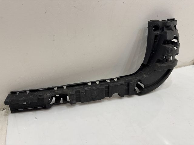 bontott BMW X3 Hátsó középső Lökhárító Tartó (Műanyag)