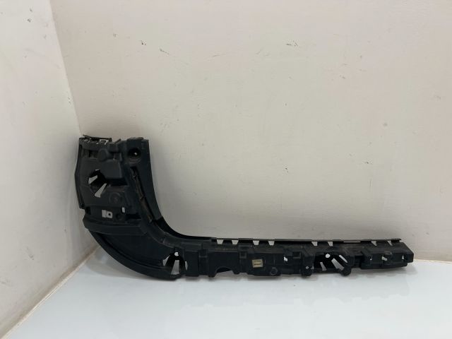 bontott BMW X3 Hátsó középső Lökhárító Tartó (Műanyag)