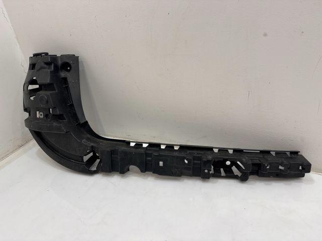 bontott BMW X3 Hátsó középső Lökhárító Tartó (Műanyag)