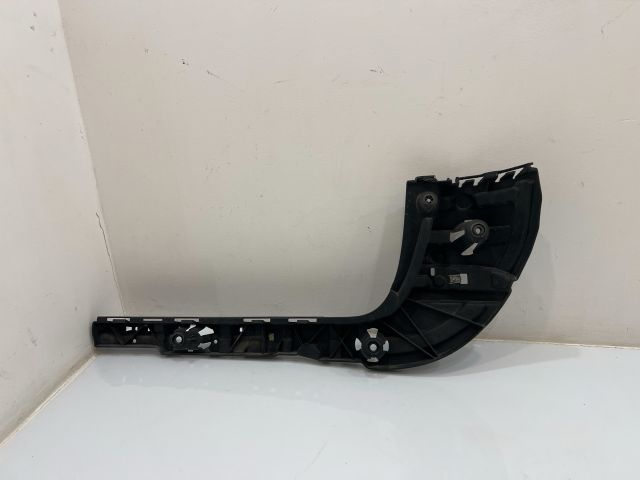 bontott BMW X3 Hátsó középső Lökhárító Tartó (Műanyag)