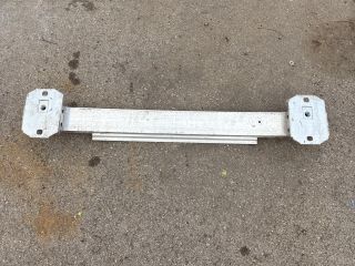 bontott BMW X3 Hátsó Lökhárító Merevítő (Fém)