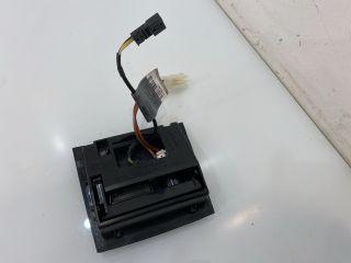 bontott BMW X3 Hátsó Szivargyújtó Aljzat