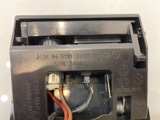 bontott BMW X3 Hátsó Szivargyújtó Aljzat