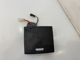 bontott BMW X3 Hátsó Szivargyújtó Aljzat