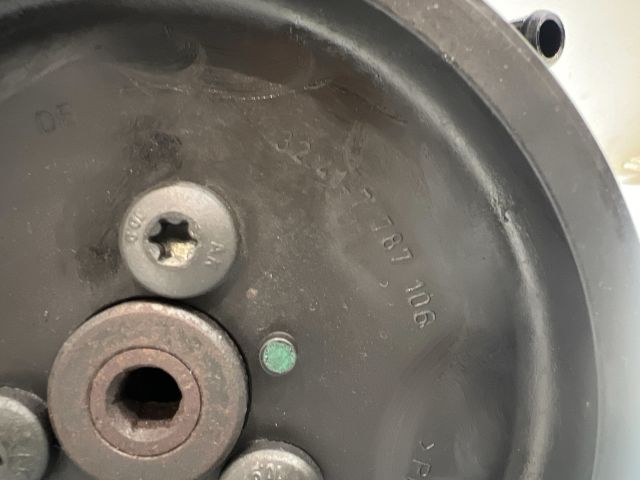 bontott BMW X3 Hidraulika Szivattyú