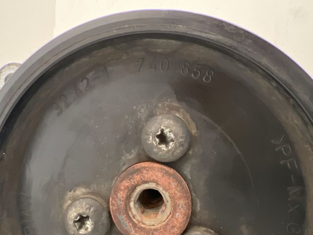 bontott BMW X3 Hidraulika Szivattyú