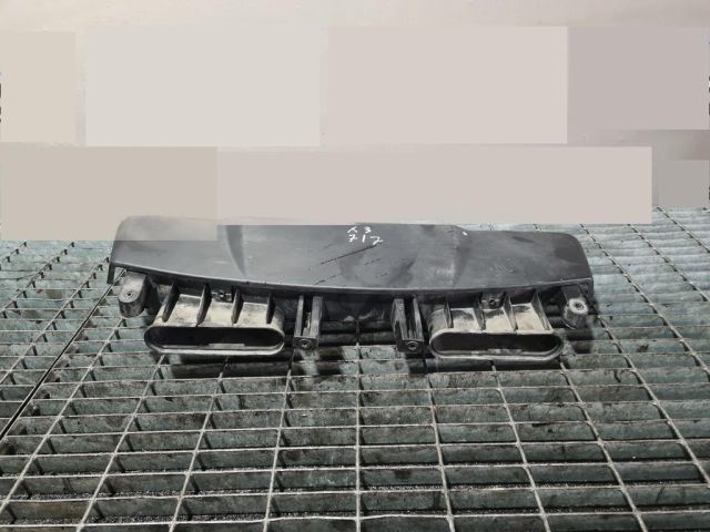 bontott BMW X3 Hűtő Légterelő