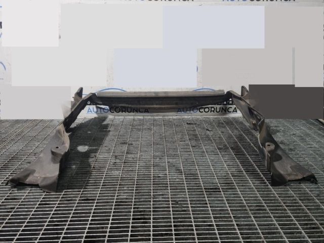 bontott BMW X3 Hűtő Légterelő