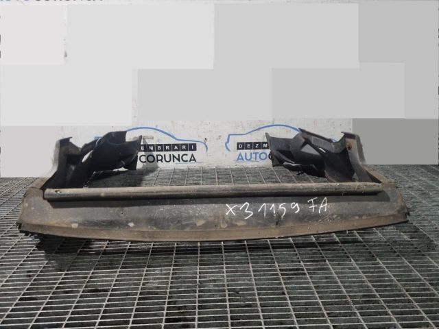 bontott BMW X3 Hűtő Légterelő