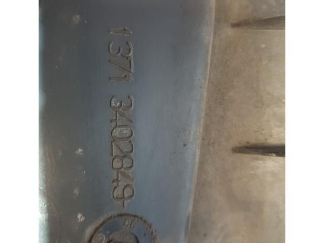 bontott BMW X3 Hűtő Légterelő