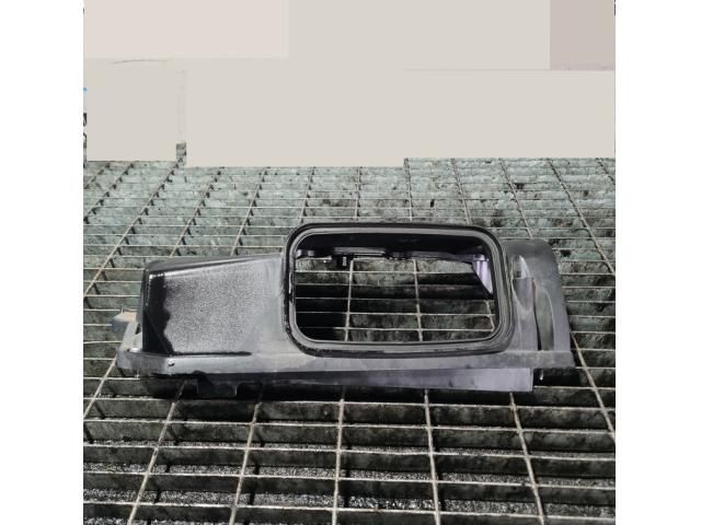 bontott BMW X3 Hűtő Légterelő