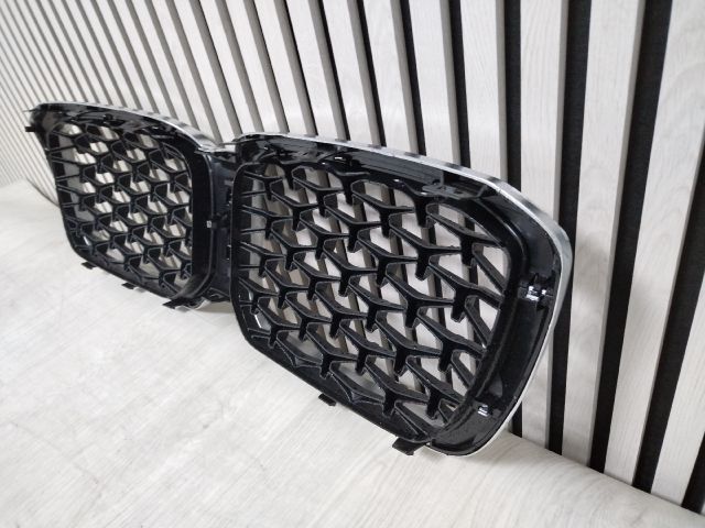 bontott BMW X3 Hűtőrács