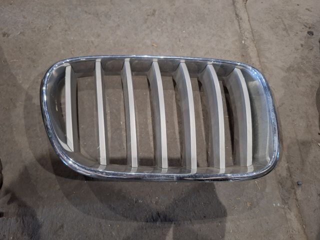 bontott BMW X3 Hűtőrács