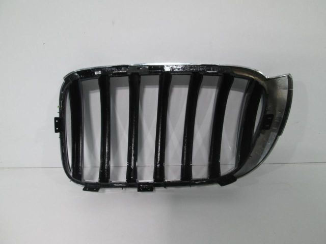 bontott BMW X3 Hűtőrács