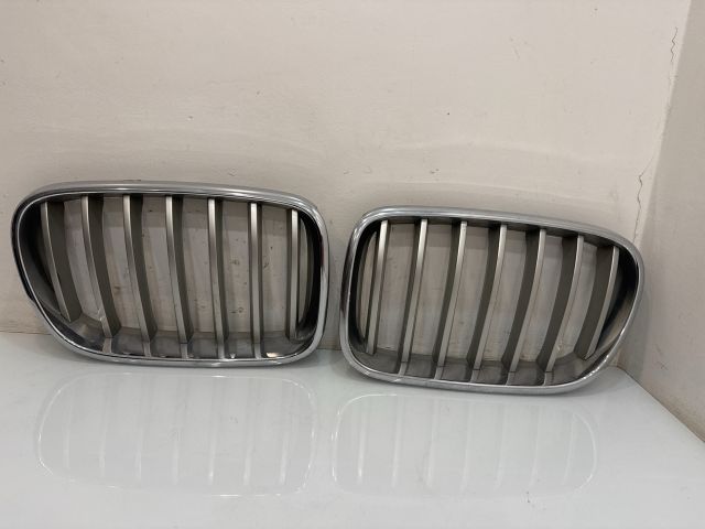 bontott BMW X3 Hűtőrács