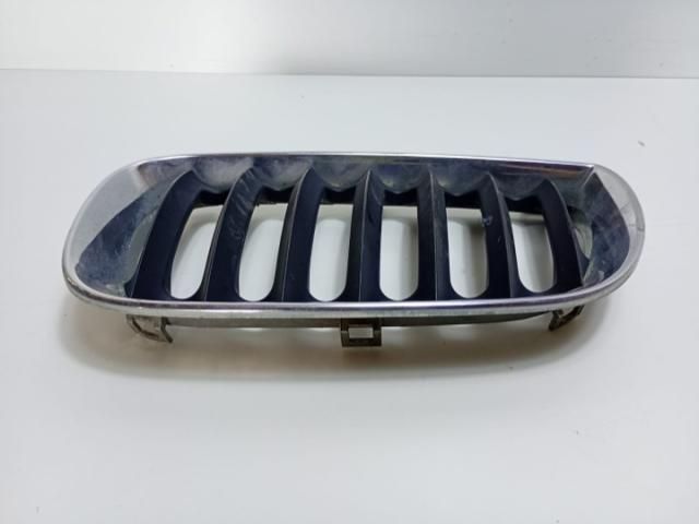 bontott BMW X3 Hűtőrács